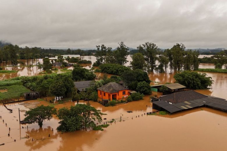 Trágicas inundaciones en el sur de Brasil: suben a 29 los muertos