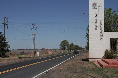 Murieron dos personas oriundas de Rosario en un choque entre un auto y un camión  