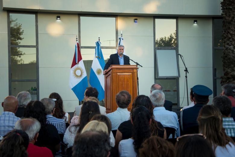 "Los ex combatientes podrán transmitir una experiencia que nos trasciende a todos"