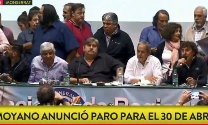 Hugo Moyano lanzó un paro general para el 30 de abril y le pegó a la CGT: “No reaccionan”