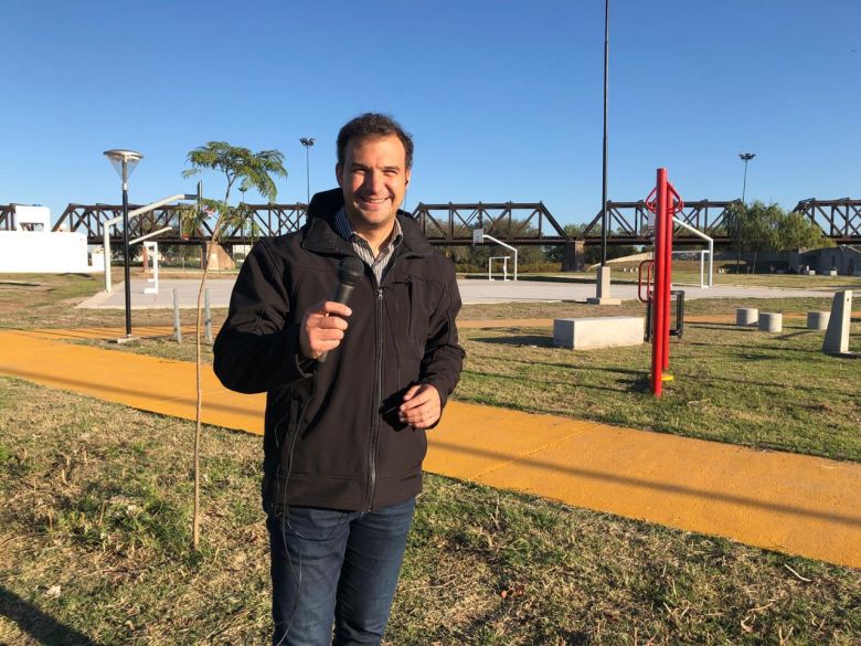 Radio en Movimiento recorrió el Centro Cívico y Barrio Oncativo 