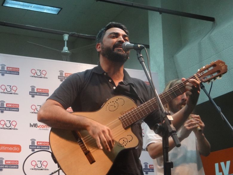 Tata Zalazar y su banda en La Mañana del Limón