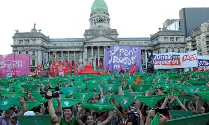 Buscan que el proyecto para legalizar el aborto vuelva a tomar estado parlamentario