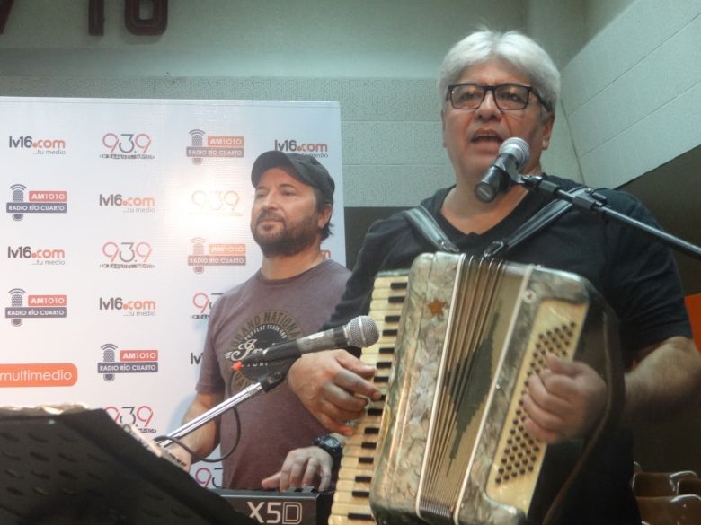 El Cuarteto Retro en el acútstico de La Mañana del Limón