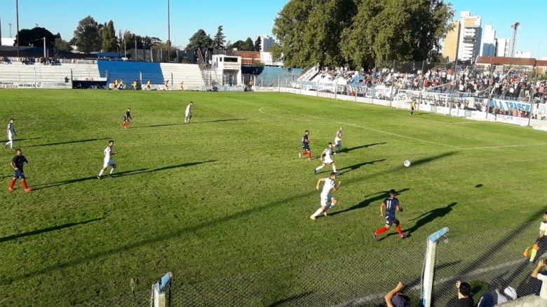 Atenas mantiene el sueño