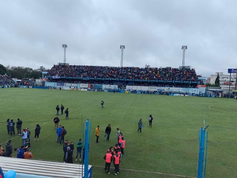 Gloria eterna: Estudiantes ascendió a la B Nacional