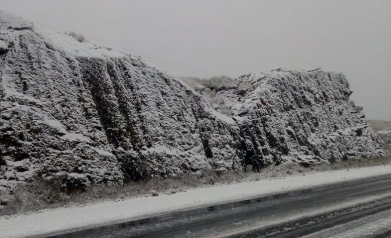 Arrancó la temporada de nevadas y está cerrado el camino de Altas Cumbres