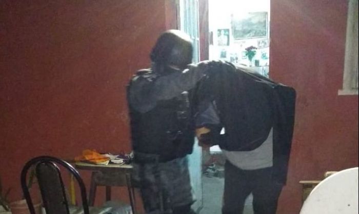 Dos detenidos en cuatro allanamientos y dos quioscos cerrados por venta de drogas 