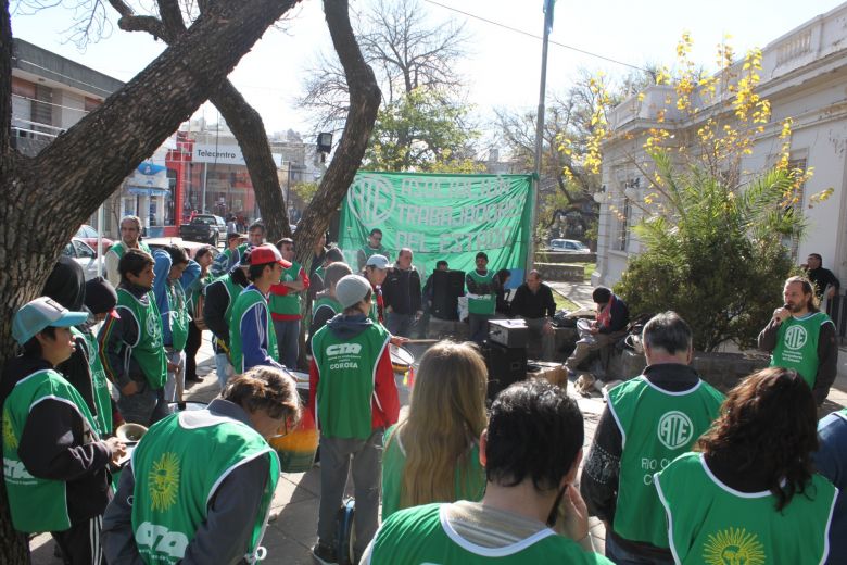 Distintas organizaciones y gremios de la ciudad se movilizarán a partir de las 18