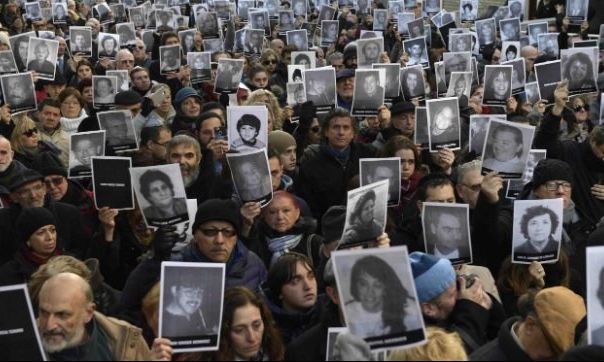 Este viernes se realizará el acto conmemorativo por los 25 años del atentado a la AMIA