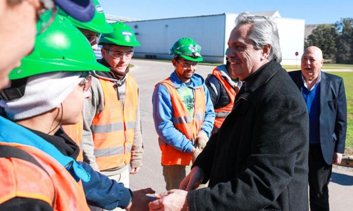 Alberto Fernández prometió "desdolarizar las tarifas" si gana las elecciones