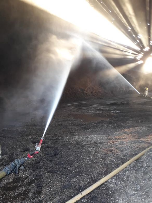 Controlaron el incendio en una celda de acopio de la generadora de electricidad de Ticino