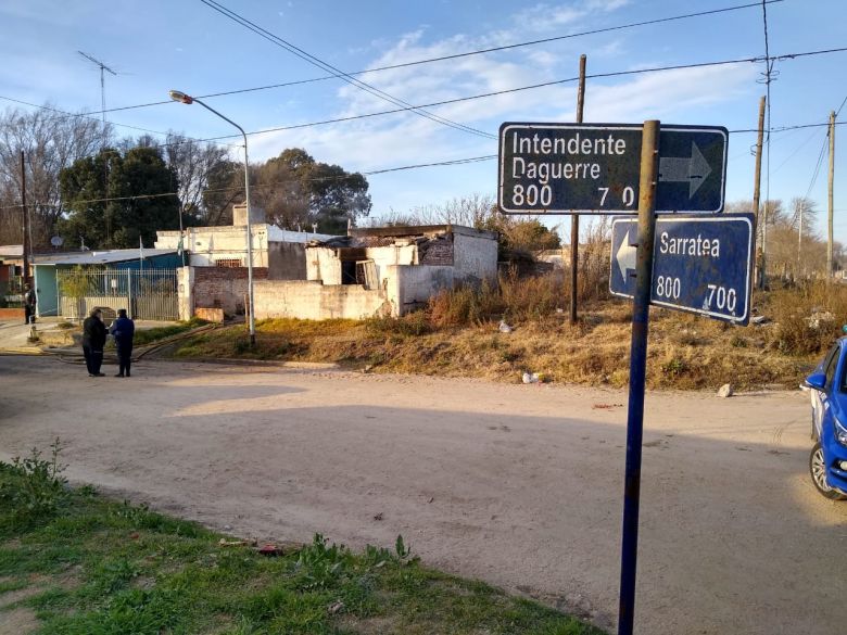 Se incendió y derrumbó la casa del supuesto asesino del hombre de barrio Obrero 