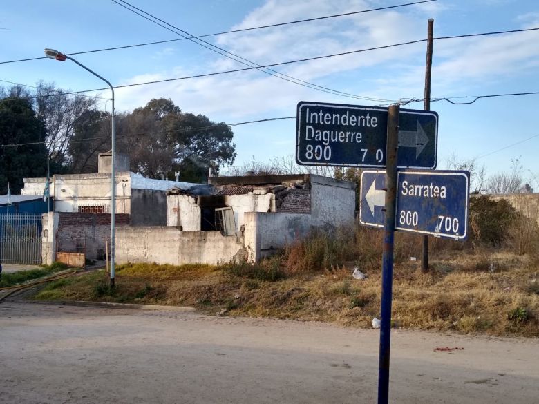 Se incendió y derrumbó la casa del supuesto asesino del hombre de barrio Obrero 