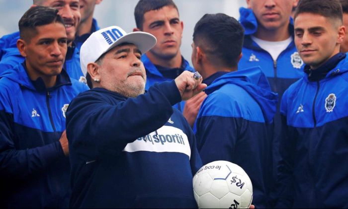 Lo que todos comentan y pocos saben: por qué Maradona habla así