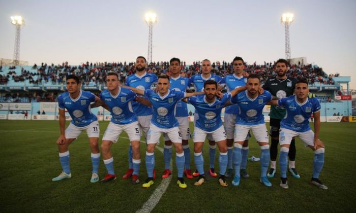 Estudiantes metió otro triunfazo en un duro partido