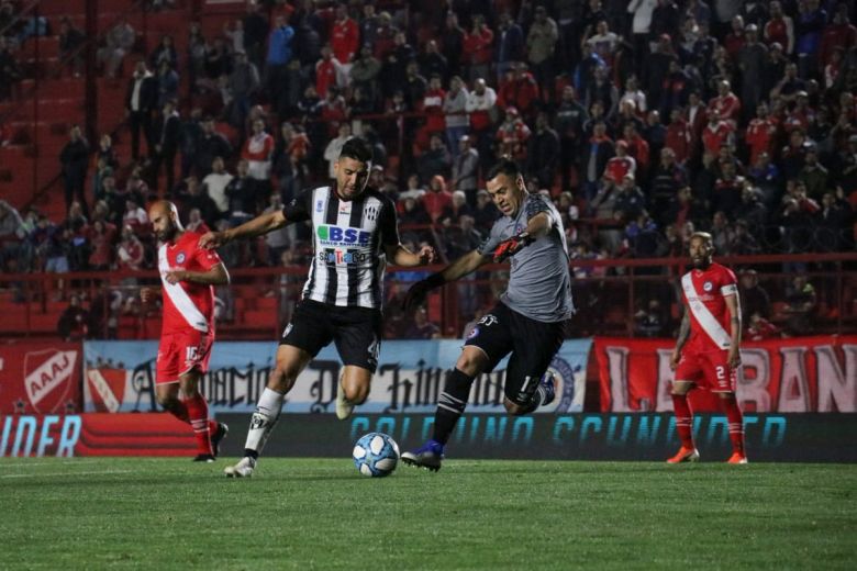 Argentinos llega a la cima