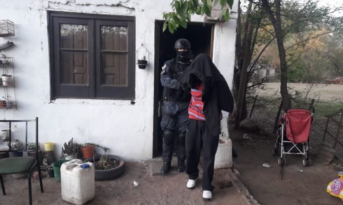 Pareja detenida con plantas y semillas de marihuana en Laboulaye