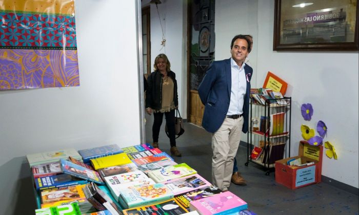 Llamosas inauguró la Feria del Libro en el renovado Galpón Blanco