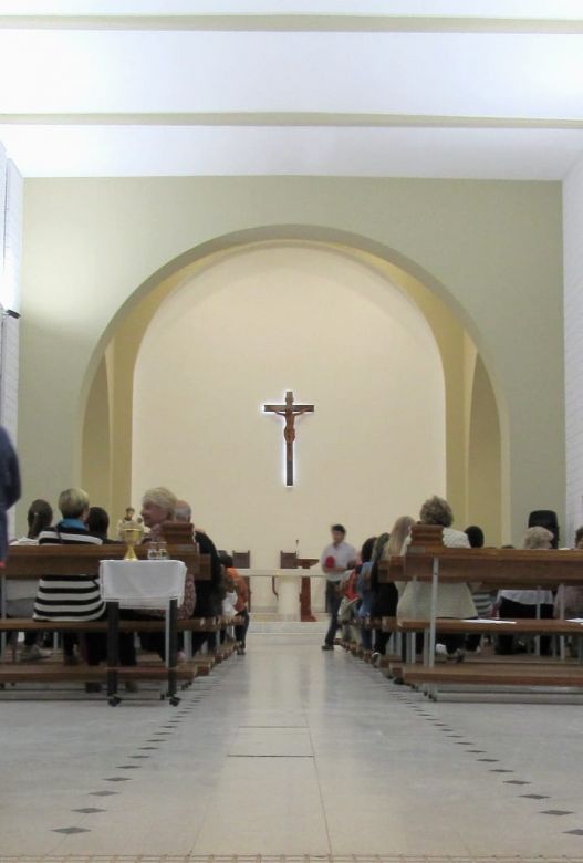 Uriona consagró la remodelación y ampliación de la Iglesia San Cayetano