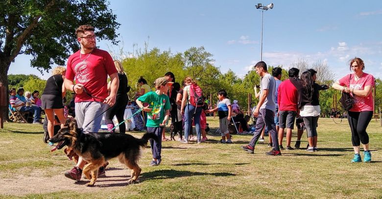 Exitosa jornada de adopción de mascotas