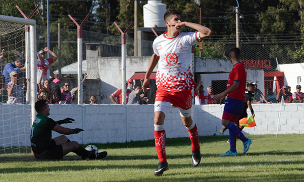 Quiroga: “Vamos a dejar todo por el ascenso”