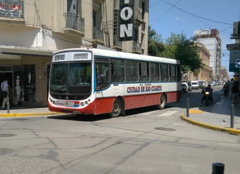 Se paralizará el servicio de transporte urbano de pasajeros