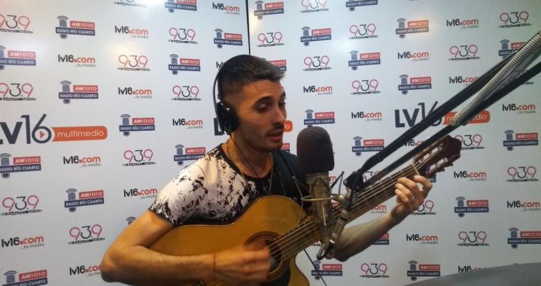 Ramiro Luna en el acústico de La Mañana del Limón