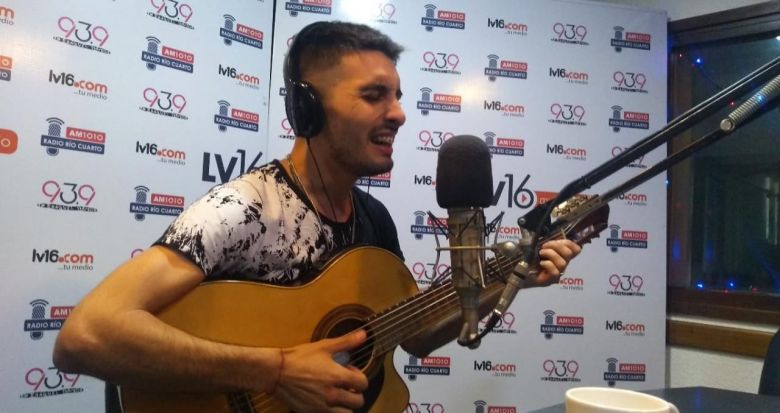 Ramiro Luna en el acústico de La Mañana del Limón