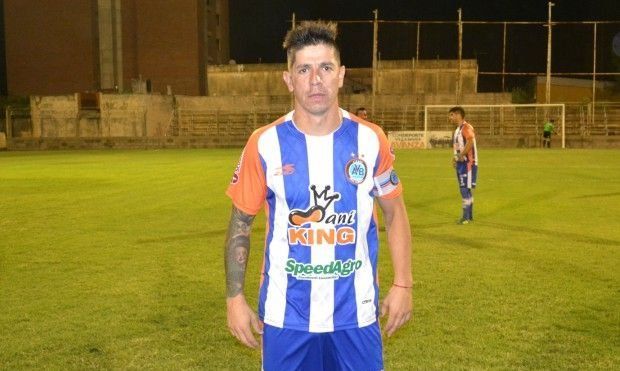 Becerra: "La idea del club es volver a pelear arriba"