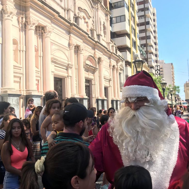 Radio Río Cuarto y FM Ranquel junto a la Caravana Mágica de Papá Noel 