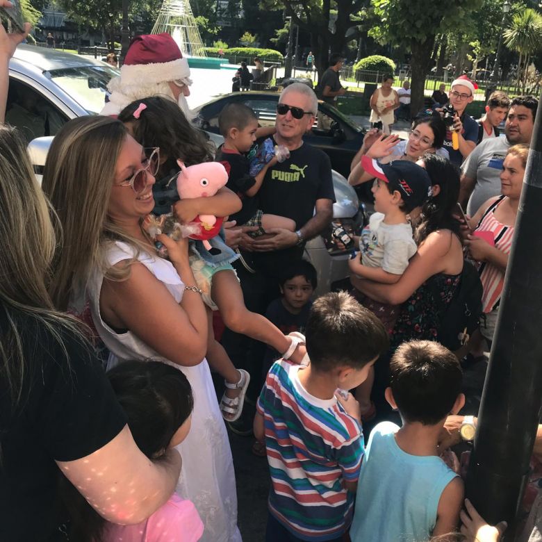 Radio Río Cuarto y FM Ranquel junto a la Caravana Mágica de Papá Noel 