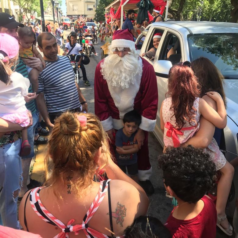 Radio Río Cuarto y FM Ranquel junto a la Caravana Mágica de Papá Noel 