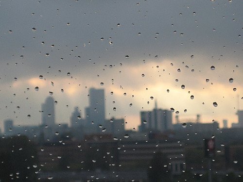 Martes húmedo y miércoles con lluvias intensas 