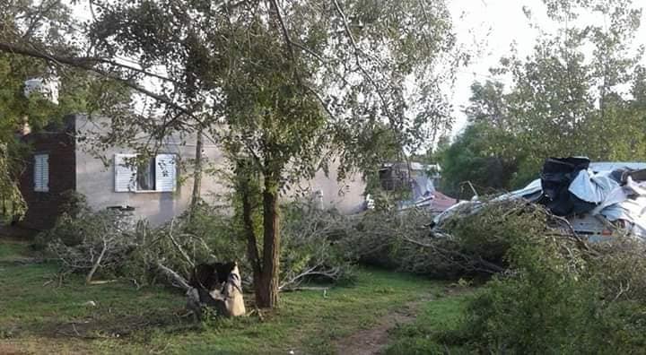 Buena Esperanza destruida luego del paso de un tornado 