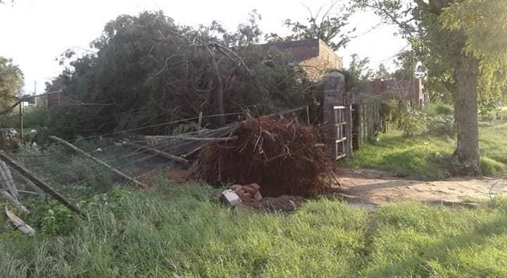 Buena Esperanza destruida luego del paso de un tornado 