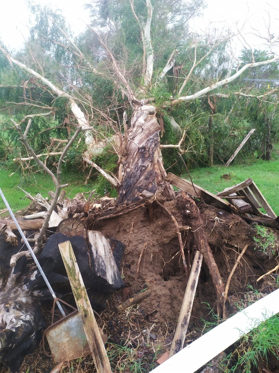 Fuerte tormenta deja destrozada Estación Lecueder