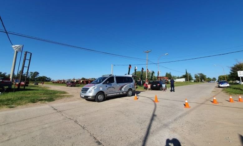 Una motociclista con varias lesiones al chocar con una camioneta