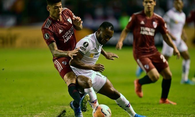 River cayó en el debut