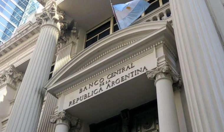 Se llevará a cabo una reunión para definir protocolos contra el coronavirus en bancos 