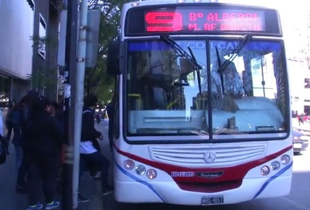 A partir del lunes, habrá paro por tiempo indeterminado de transporte urbano e interurbano  