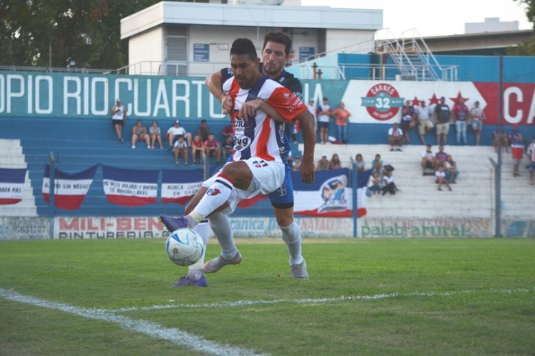 Oliveira: "Preocupa la situación porque vivo del fútbol"