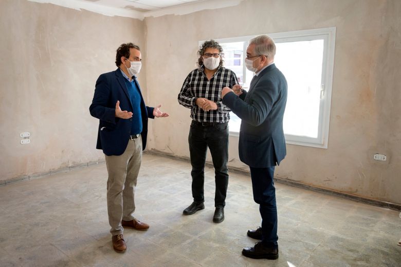 Llamosas calificó de “histórica” la obra de remodelación del Centro de Salud