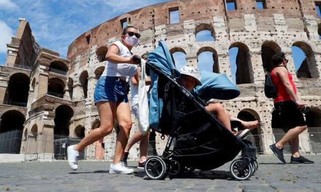 La OMS advirtió que “el riesgo de volver al confinamiento es muy real” y no descartó futuras oleadas del coronavirus