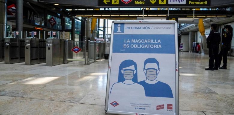 Científicos españoles revelaron la existencia de “supercontagiadores” de coronavirus