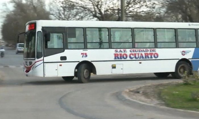 Continúa el paro de transporte por tiempo indeterminado y se evalúa la judicialización del conflicto