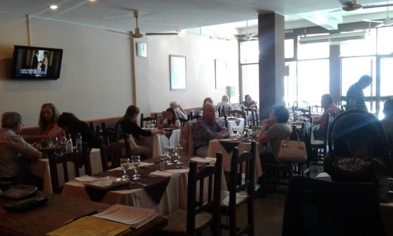 Restaurantes y bares consideran positiva la reapertura