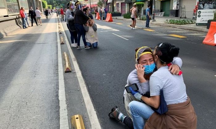 Un terremoto de 7,5 grados azotó este martes a México: hay un muerto