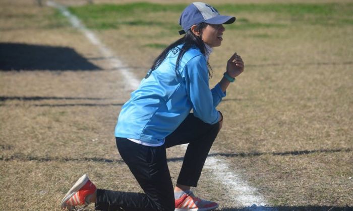 Leal: "Las chicas entrenan como si estuvieran en la cancha"