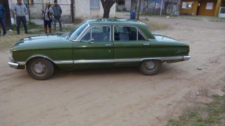 Aniversario de la venta del primer Ford Falcon en Argentina 